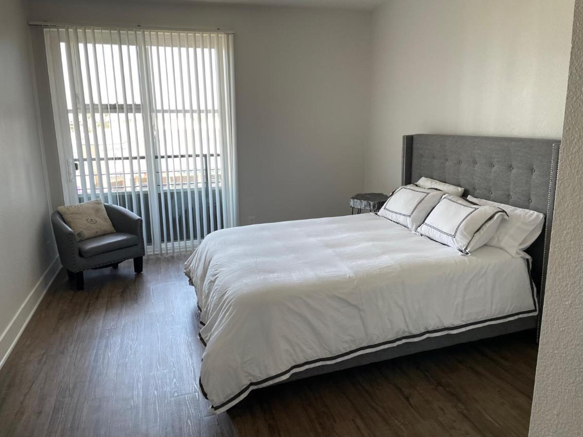 Villa Marina - Modern & Immaculate, Spacious, Gated Condo With Fireplace Pool, Gym, 2 Master Bedrooms Лос-Анджелес Екстер'єр фото